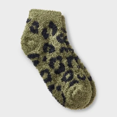 Women's Leopard Print Cozy Low Cut Socks - Auden™ 4-10 5 Women's Leopard Print Cozy Low Cut Socks - Auden™ 4-10 - Image 5