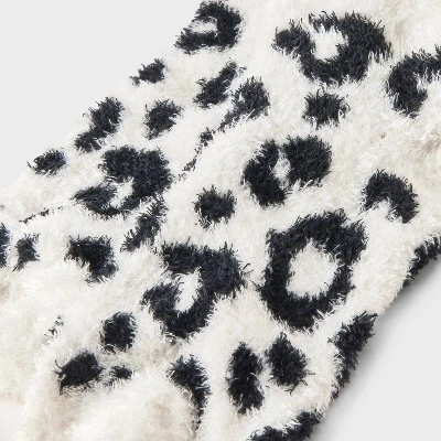 Women's Leopard Print Cozy Low Cut Socks - Auden™ 4-10 2 Women's Leopard Print Cozy Low Cut Socks - Auden™ 4-10 - Image 2